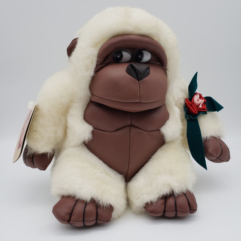 NWT Unique 7" Ape Gorilla Brown Faux Leather Body White Fur Corsage Boutonniere